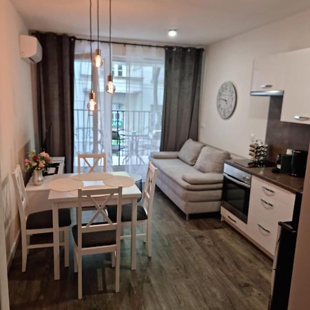Apartman - Centrum Bratislava Buitenkant foto
