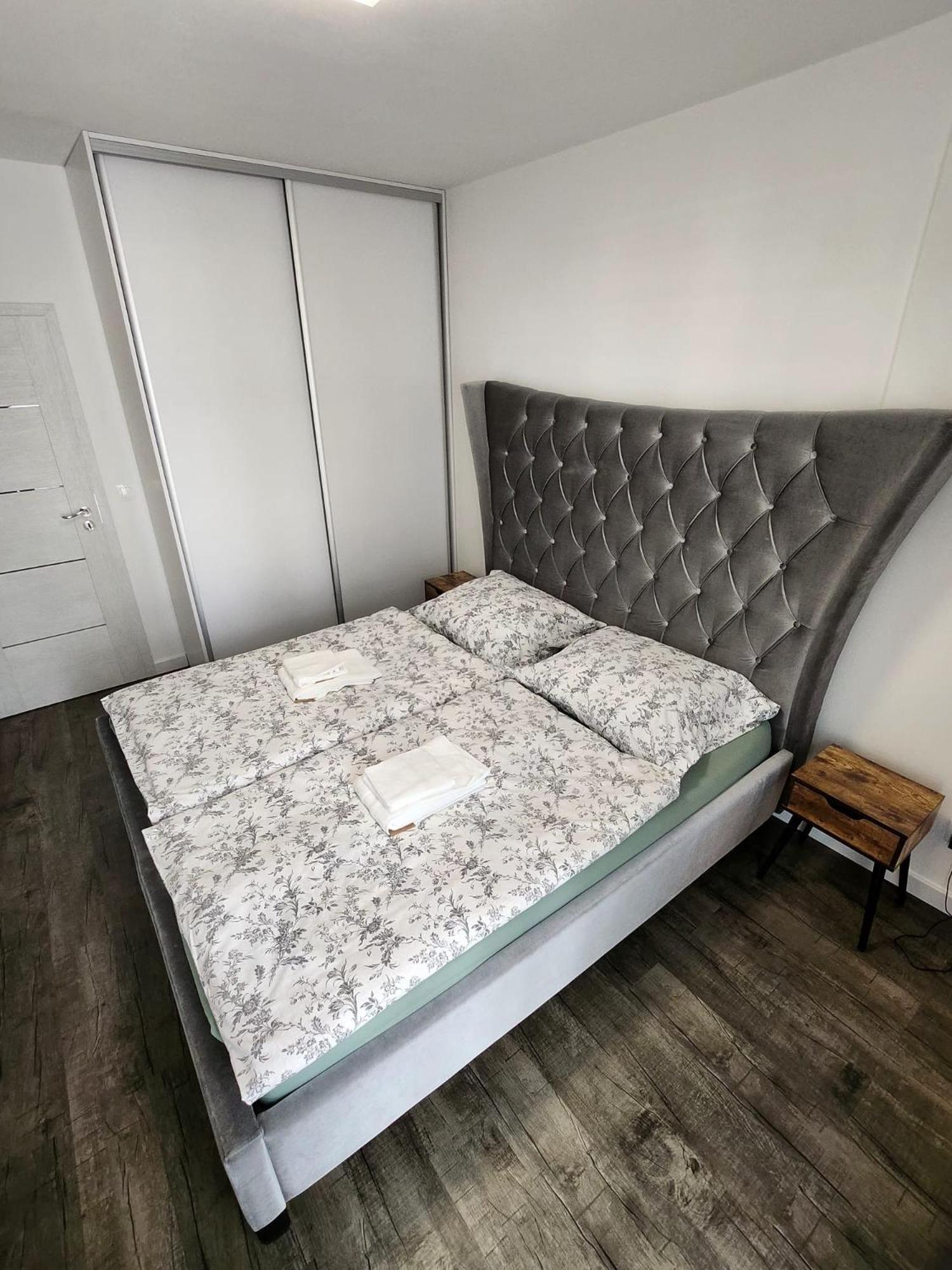 Apartman - Centrum Bratislava Buitenkant foto